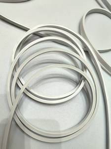 IP68 <span class=keywords><strong>4</strong></span>*10シリコーン統合押出<span class=keywords><strong>12V</strong></span> 3ランプワンカット