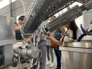 Şeffaf Pvc Spiral çelik tel hortum boru ekstrüzyon hattı yüksek mukavemetli güçlendirilmiş hortum yapma makinesi - Product Image 4