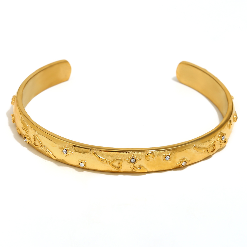 B0626_Gold_5