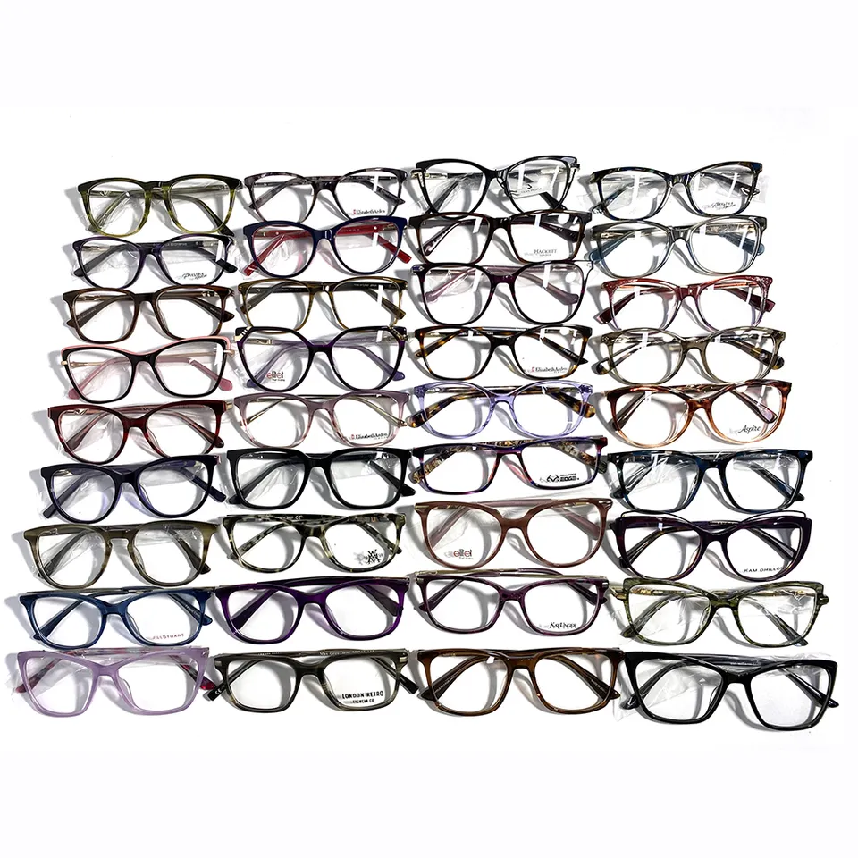 Acétate avec décoration métallique