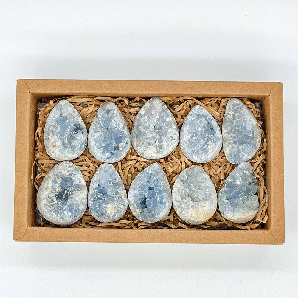 Conjunto de racimo de Geode celestita azul