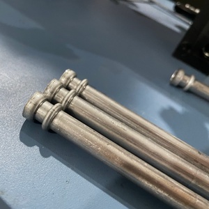 PLCを備えた自動水平チューブエンド成形バルジ機
