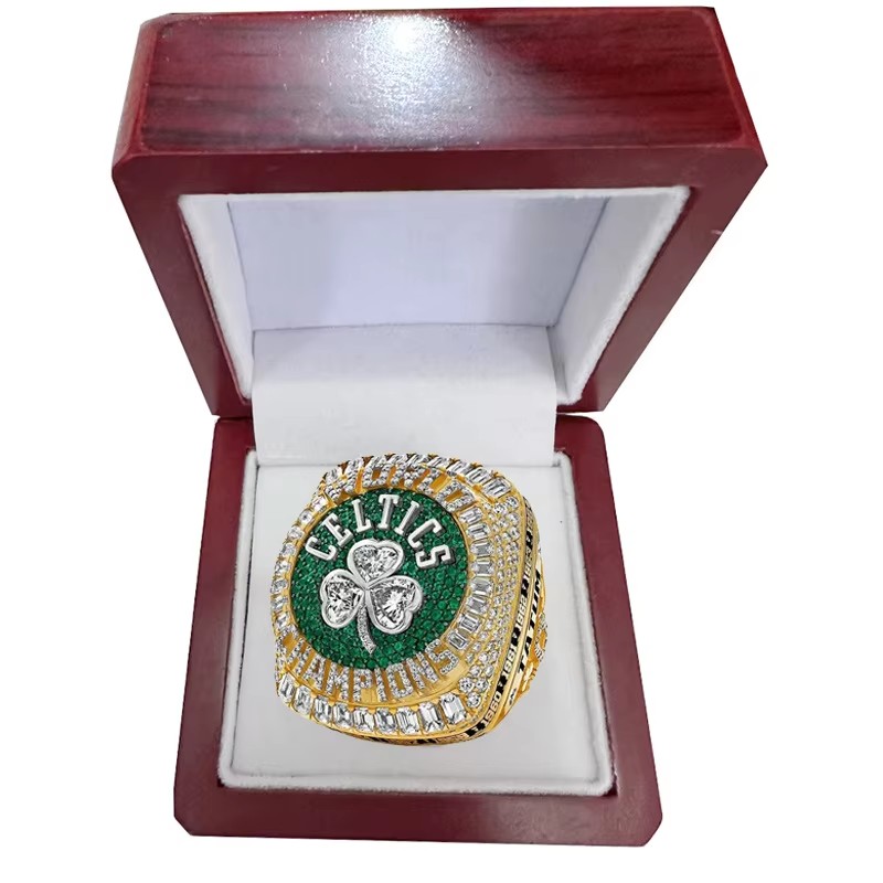 Une seule bague de championnat + BOX