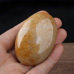 Natural Raw Rock Quartz xiuyuヒスイCrystal Oval Palm Stone Raw Clear Crystal Healing Palm Stone - Product Image 1