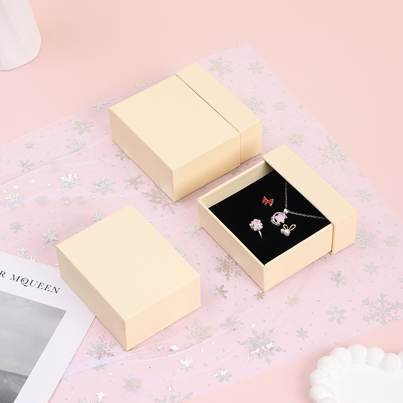 Beige 8,8*8,8*3cm