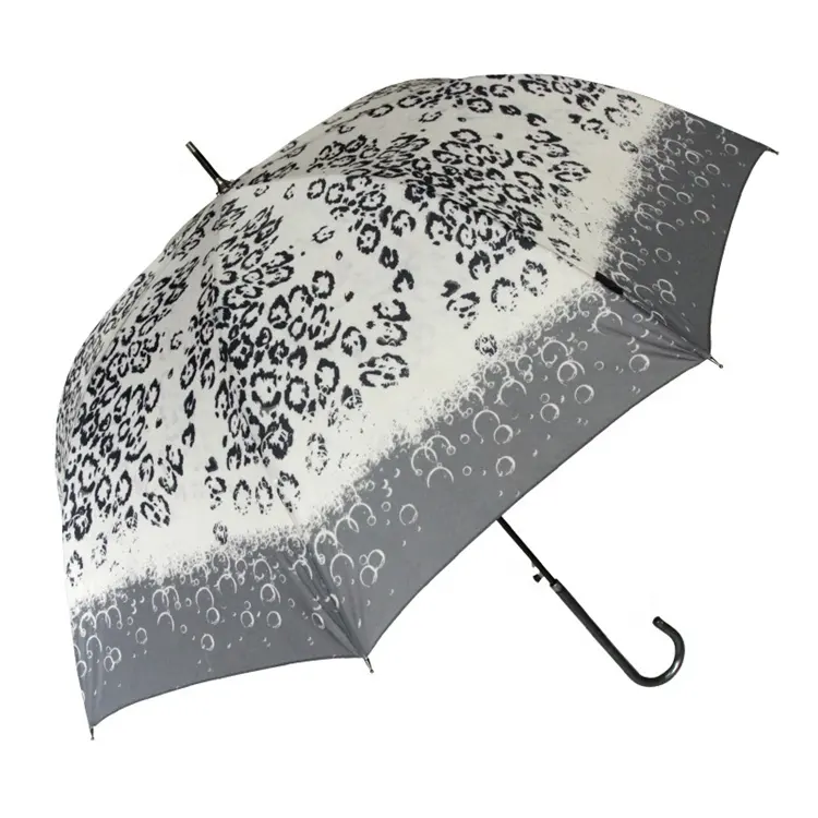 Fancy disegno di poliestere in fibra di vetro auto portatile aperto resistente alle intemperie del leopardo delle donne di stampa dritto ombrello anti uv