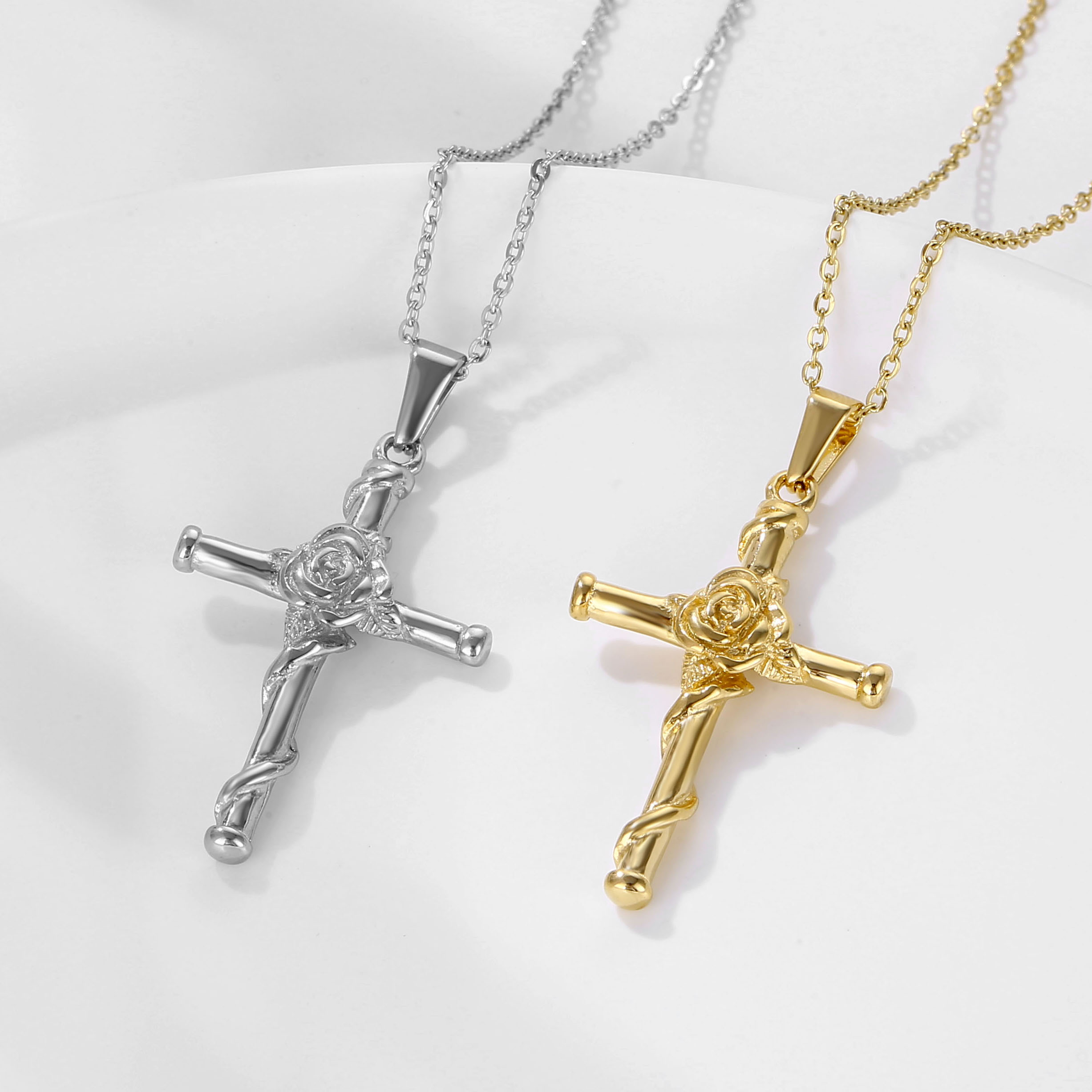 Croix rose 38 mm