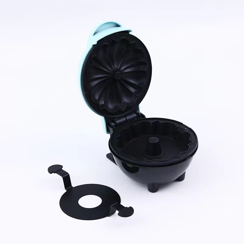 Blue Cake Maker