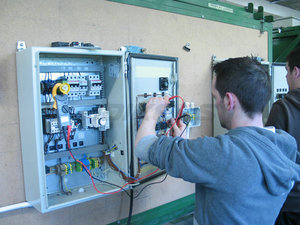 Unidades de controle do motor formação programação treinamento sistema de treinamento da proteção da eletricidade geração de energia treinamento