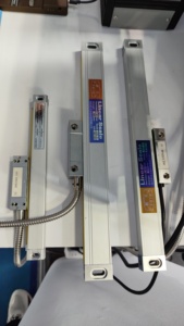 Sensor de escala lineal de 1 micrón con procesamiento de metales de precisión Dro Lectura digital racional de dos ejes DRO para fresadora de torno - Product Image 6