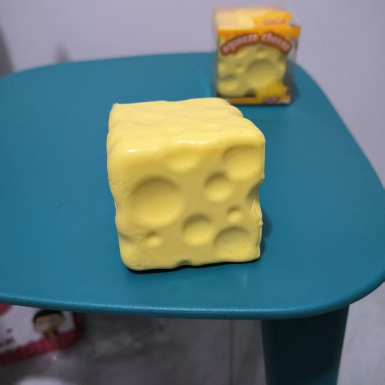 Jaune