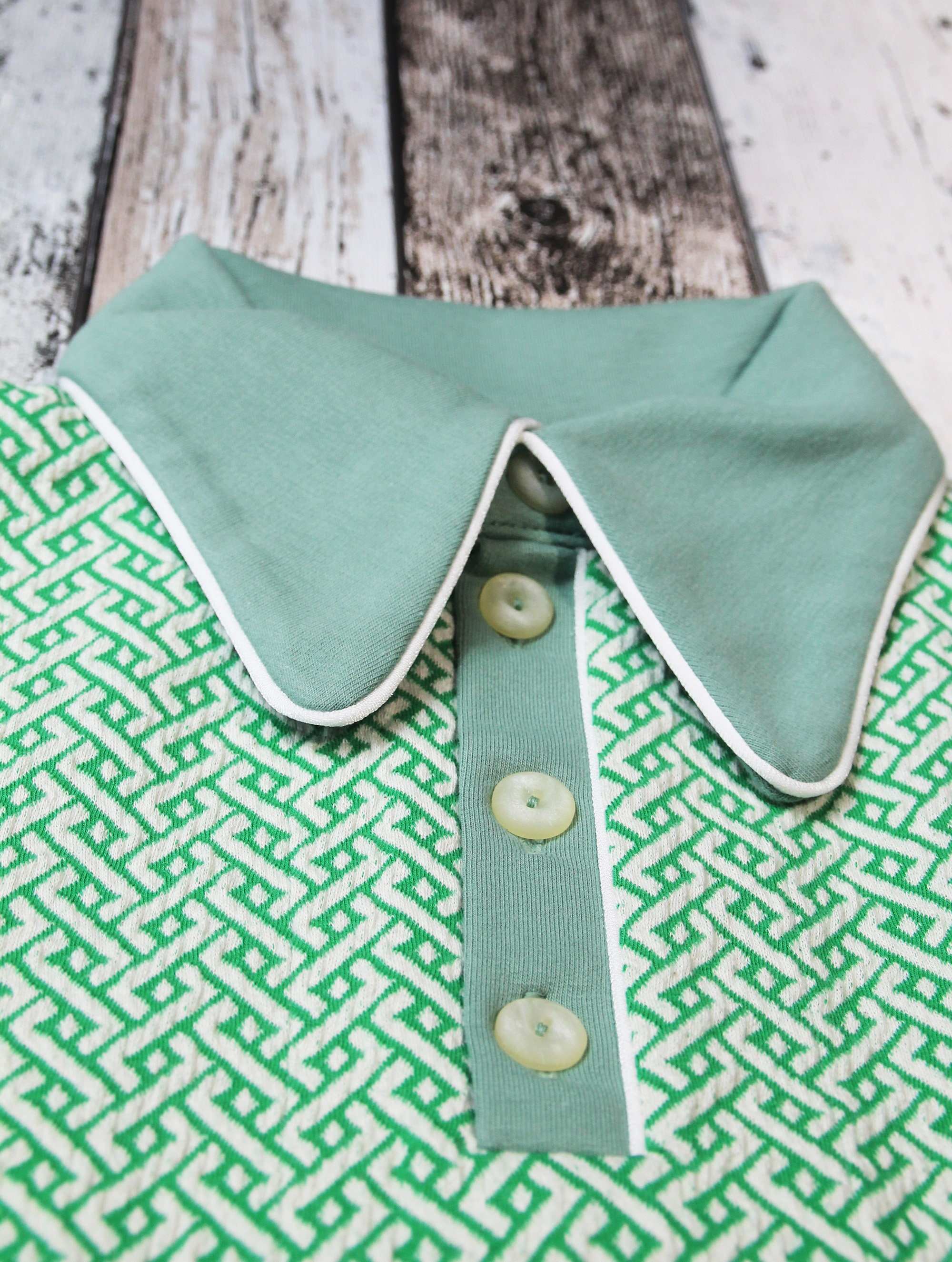 สีเขียว