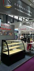 1.2m/1.5m/1.8m/2m Glass Door Display <strong>Chiller</strong> Cake and Bread Display showcase