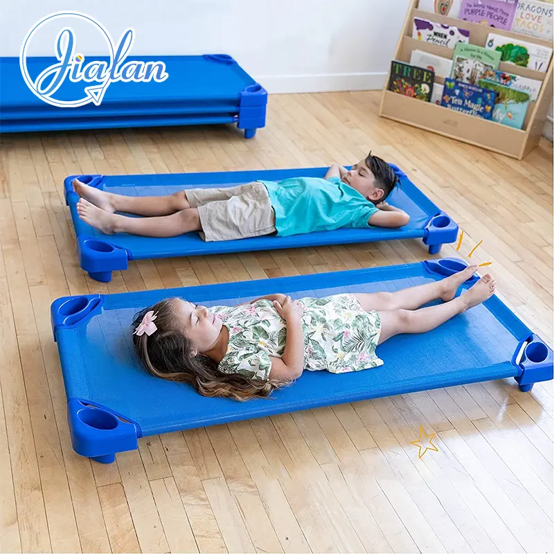 Детская деревянная односпальная кровать для детского сада