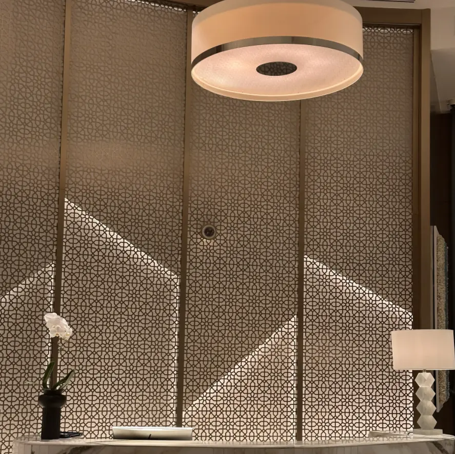 Écran de séparation intérieur métal diviseur de pièce Villa cristal verre acier inoxydable nouveau Design hôtel Restaurant avec 3 feuilles chambre 3d