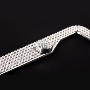 Khung Biển Số Xe Hơi Tiêu Chuẩn Mỹ, Khung Biển Số Xe Hơi Giả Kim Cương Giả Lấp Lánh Bằng Thép Không Gỉ Đính Pha Lê Lấp Lánh 2 Màu - Product Image 2