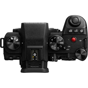 Yepyeni PanasonicLumix <span class=keywords><strong>S5</strong></span> II Mirrorless fotoğraf makinesi