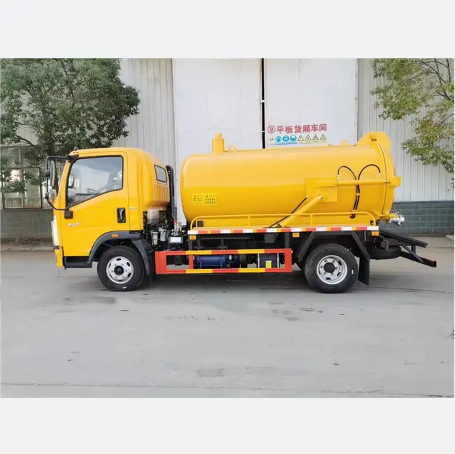 Hoge Kwaliteit Howo 4*2 Lhd/Rhd 5000 Liter Vacuüm Riolering Zuigwagens Prijs
