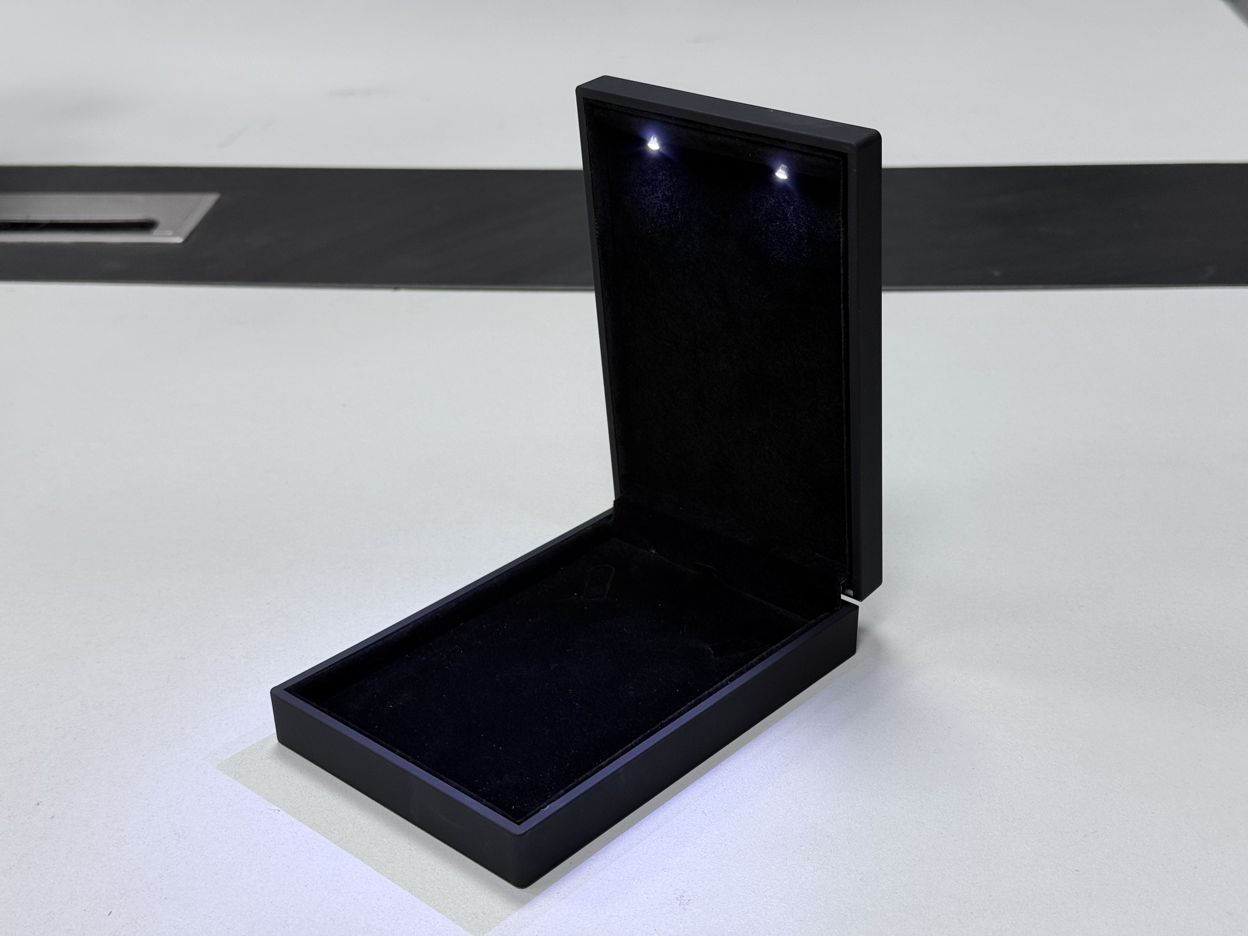 Boîte à collier noire pour petits bijoux, 110x160x35mm
