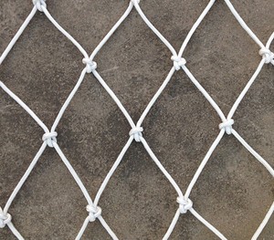 Kunststoff-Absturz sicherungs netz für Gebäude gerüste für verbesserte Sicherheit vor Ort - Product Image 3