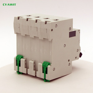 Disyuntor en miniatura Easy 9 Iluminación doméstica de 4 polos MCB con opciones 6A-63A 1P 2P 3P - Product Image 5