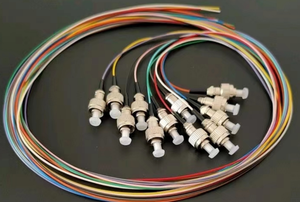 Coleta de fibra óptica FTTH con conectores APC UPC 0,9mm SM MM SC FC LC ST Compatible para redes 4G 3G TCP
