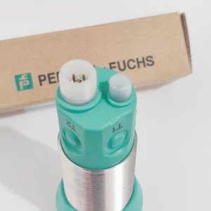 Nuovo Stock originale pepperl-fuchs IO-Link UC4000-30GM-2EP-IO-V15 sensore a ultrasuoni per la programmazione - Product Image 2