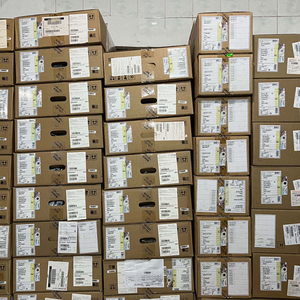 Hộp mới ban đầu gói mạng chuyển đổi c9500 48-Port 10g chuyển đổi C9500-48x-E - Product Image 4