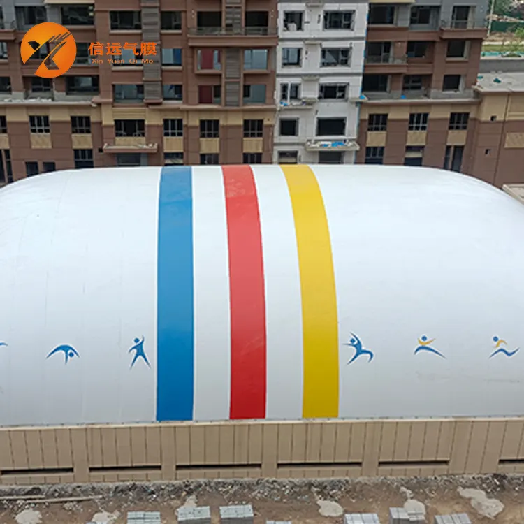 Inflatable membrane for amusement park