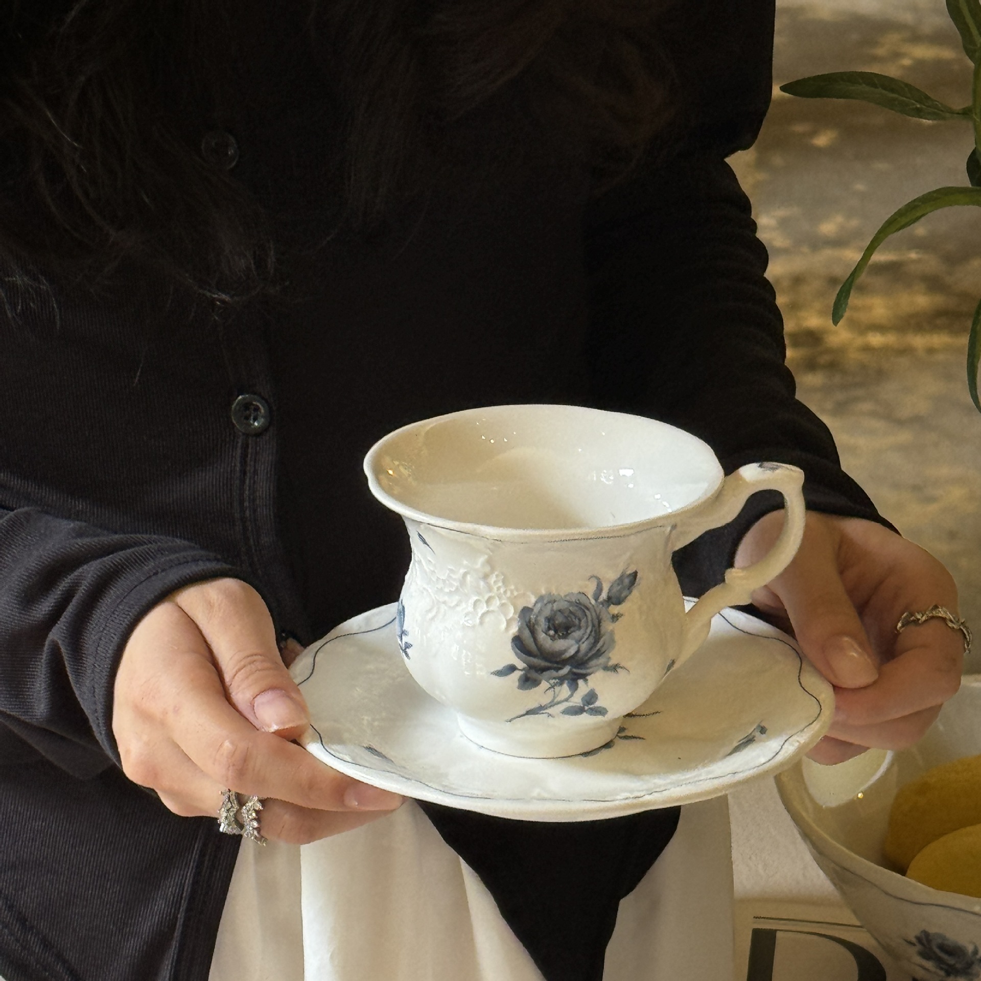 Blue rose cups and saucers 250ML