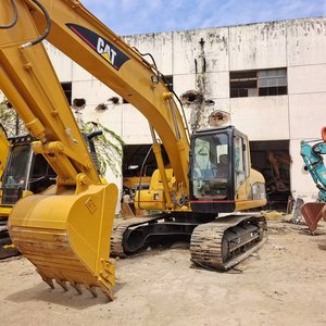 Kullanılan kedi 320D 320DL paletli ekskavatör kedi 320 325 320 D kullanılmış ekskavatör orijinal japonya satılık