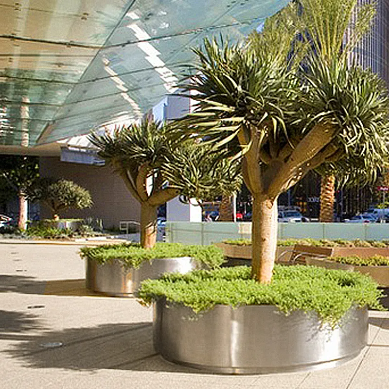 Giardino rialzato esterno in acciaio Corten grandi fioriere rettangolare fioriera in metallo vaso di fiori in metallo