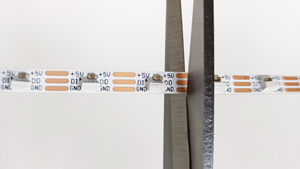 Striscia led RGB integrata IC WS2812 indirizzabile per l'illuminazione del Display - Product Image 4
