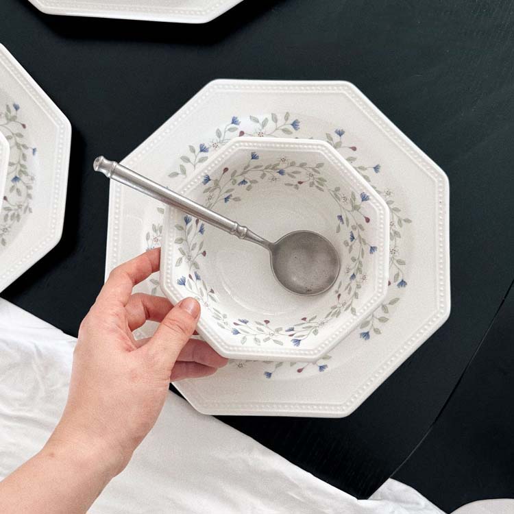 white-6 inch bowl