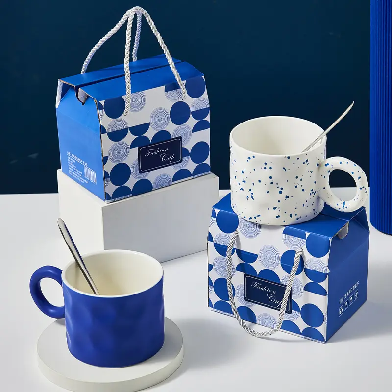 Klein Blue Mug Set Ins Wind High Appearance Taza de cerámica horizontal Caja de regalo para eventos de negocios con regalos de mano