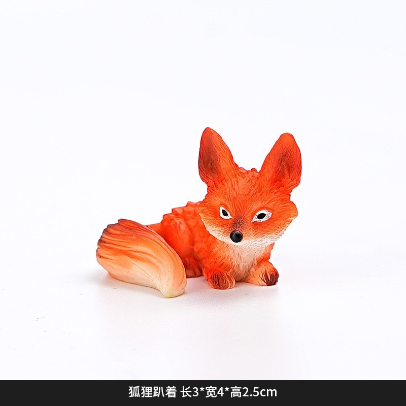 DY2080-1 Fox Lying Down Desktop Ornament