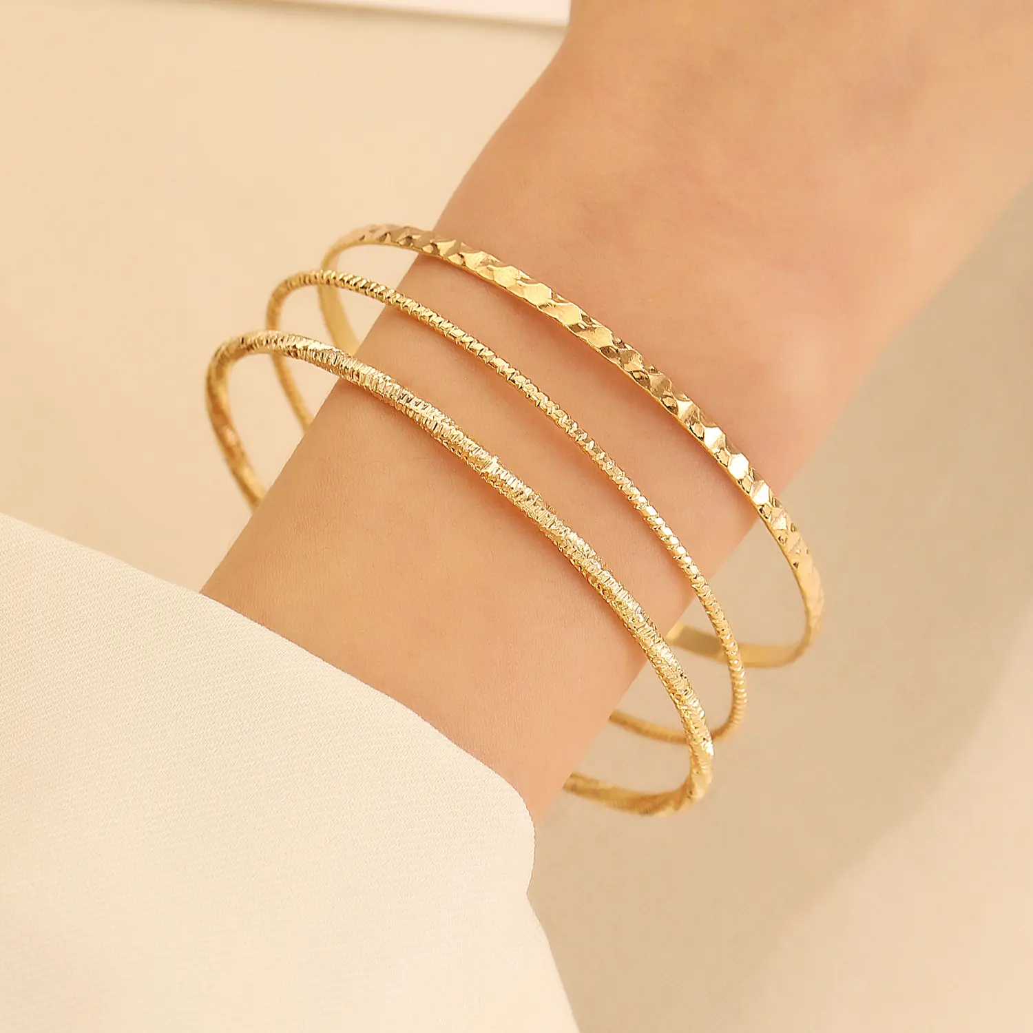 3 pz/set Design semplice braccialetti d'oro per le donne ragazze moda Twist Vintage lucido braccialetto sottile Set