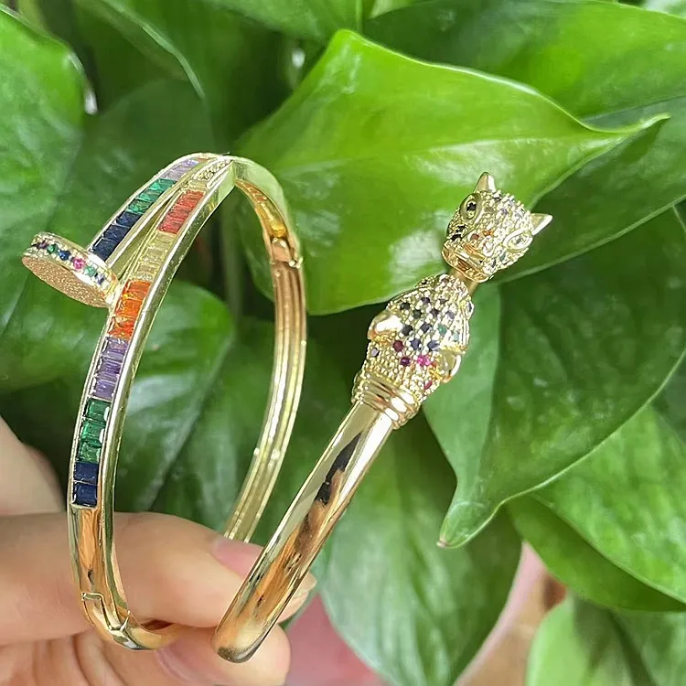 Braccialetto di moda di vendita calda bracciale con polsino dorato 18 carati bracciale in cristallo di serpente in ottone Video