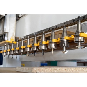 Enrutador CNC Industrial 1530 con cambiador automático de herramientas Nueva condición para sistema de control SYNTEC y DSP de PVC y madera - Product Image 3