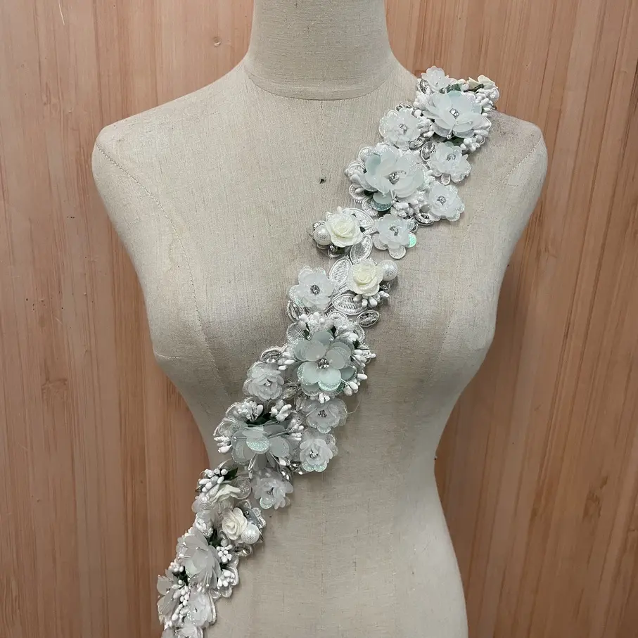 Encaje con cuentas de perlas, aplique de ganchillo, flor Artificial para tela de vestido de boda, gran oferta