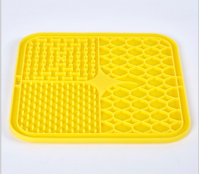 Trois grilles jaune-15,5 cm petit format