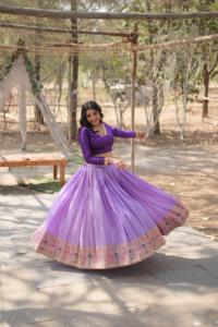 קולקציה חדשה סוג מערבי של lehenga <span class=keywords><strong>choli</strong></span> עם תפירה מלא תפרים lehenga <span class=keywords><strong>choli</strong></span> לנשים