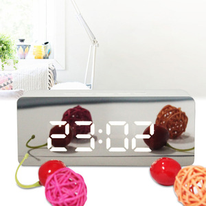 目覚ましライト電子大時間温度表示時計LEDミラーAlar m時計デジタルスヌーズ時計 - Product Image 2