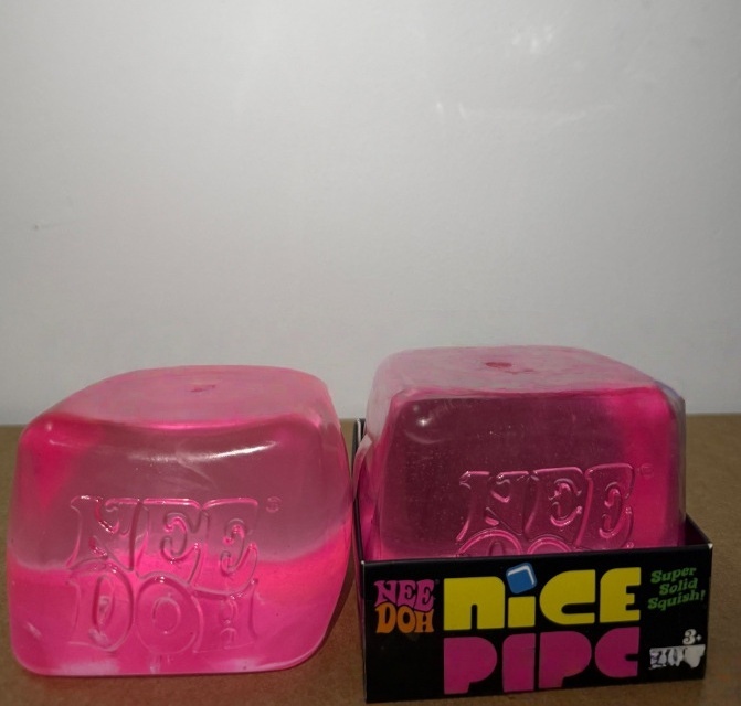 Juguete blando con forma de cubo de hielo grande de 8,2 cm (rosa)