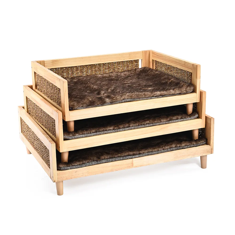 取り外し可能な長い毛皮のマットペットエコフレンドリーな木製家具が付いている豪華なホームスタイルの木製籐犬のベッド