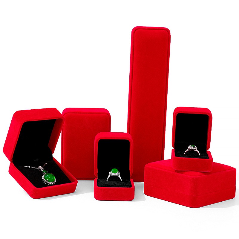 Boîte à bracelet rouge