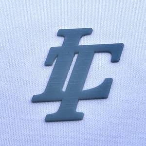 للبيع بالجملة من المصنع مباشرة رقعة نقل حراري ثلاثية الأبعاد من السيليكون لملحقات الملابس العصرية - Product Image 5