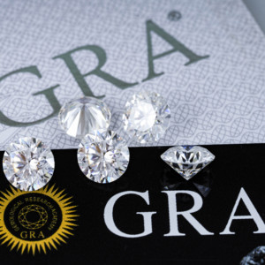 0.1~4ct <strong>Moissanite</strong> Wholesale Price <strong>Moissanite</strong> Gemstone <strong>Round</strong> Brilliant <strong>Cut</strong> GRA VVS <strong>Moissanite</strong> Diamond 3~10mm Pass Diamond Tester - Product Image 3