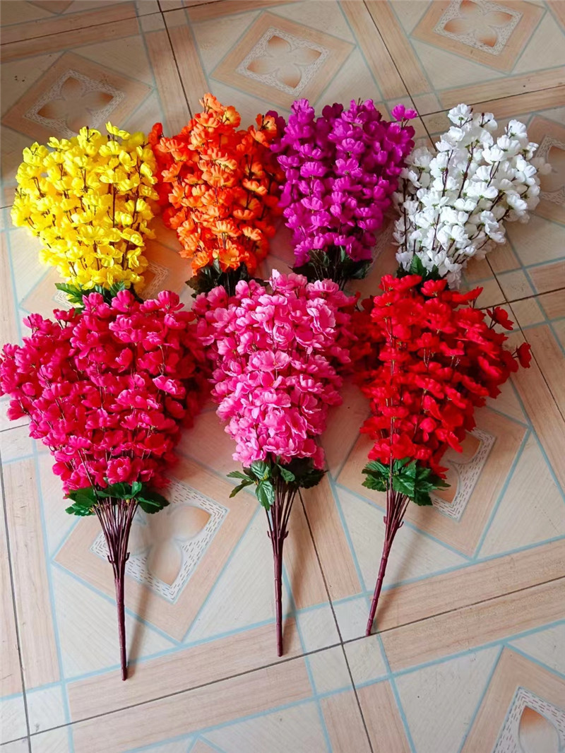Rouge et plus de couleur 24 fourchettes