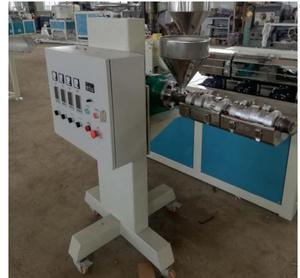 实验室小型<span class=keywords><strong>HDPE</strong></span> PP PVC单螺杆塑料挤出机价格